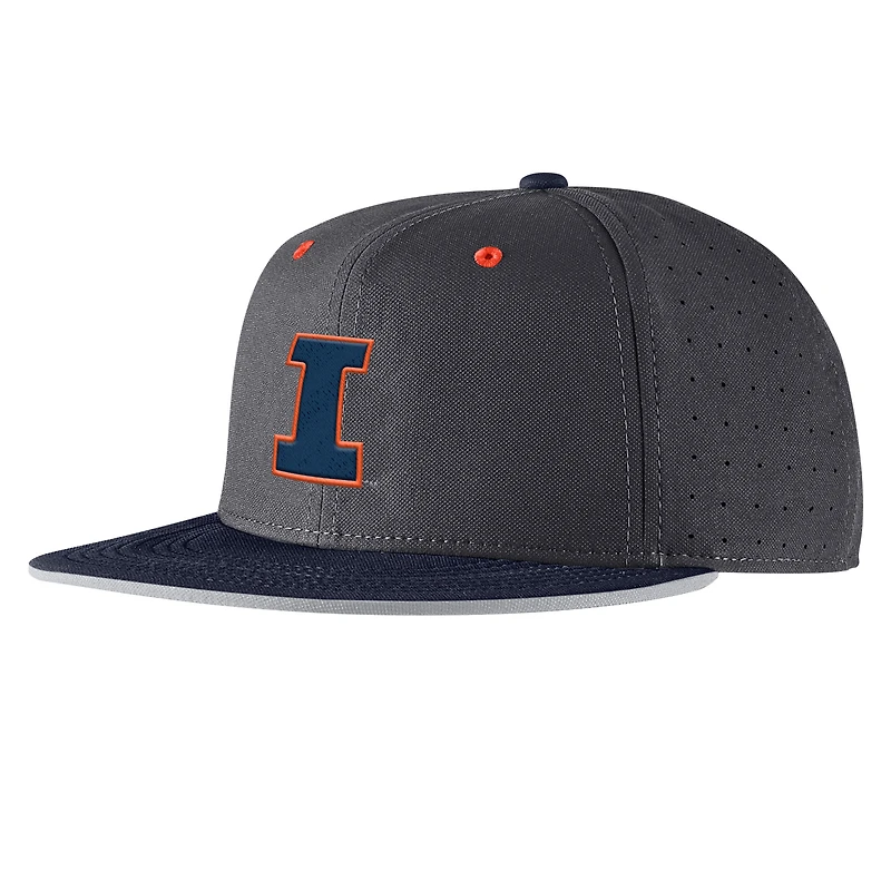 Casquette de baseball Nike anthracite Illinois Fighting Illini 2025 On-Field True Performance pour homme