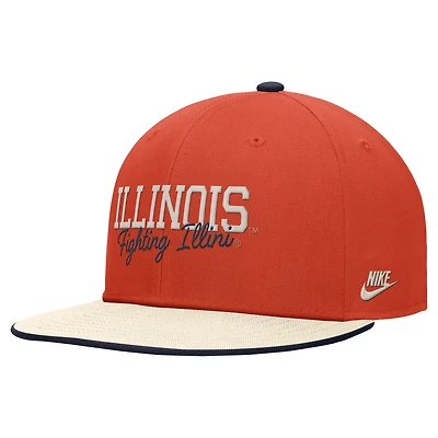 Casquette Nike orange Illinois Fighting Illini Vintage Script Pro Dri-FIT Snapback pour homme