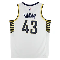 Maillot Nike Swingman blanc dédicacé par Pascal Siakam des Indiana Pacers