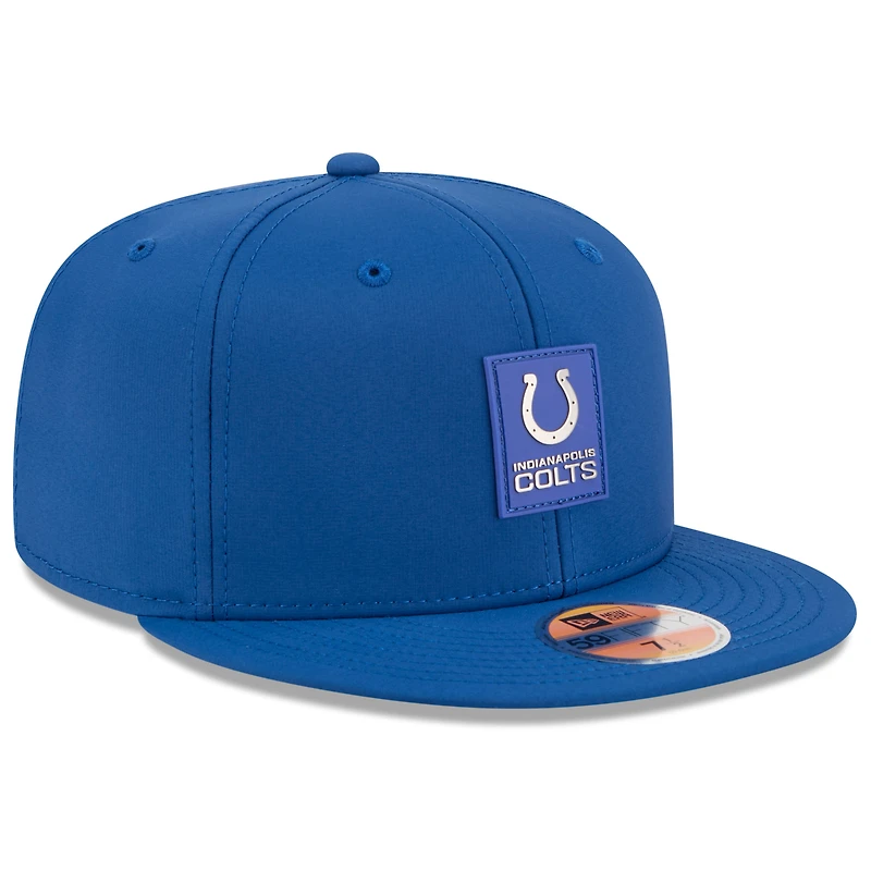 Casquette ajustée New Era Royal Indianapolis Colts 2025 Sideline 59FIFTY pour homme