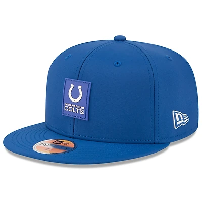 Casquette ajustée New Era Royal Indianapolis Colts 2025 Sideline 59FIFTY pour homme