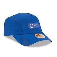 Casquette ajustable New Era Royal Indianapolis Colts 2025 Sideline Runner pour homme