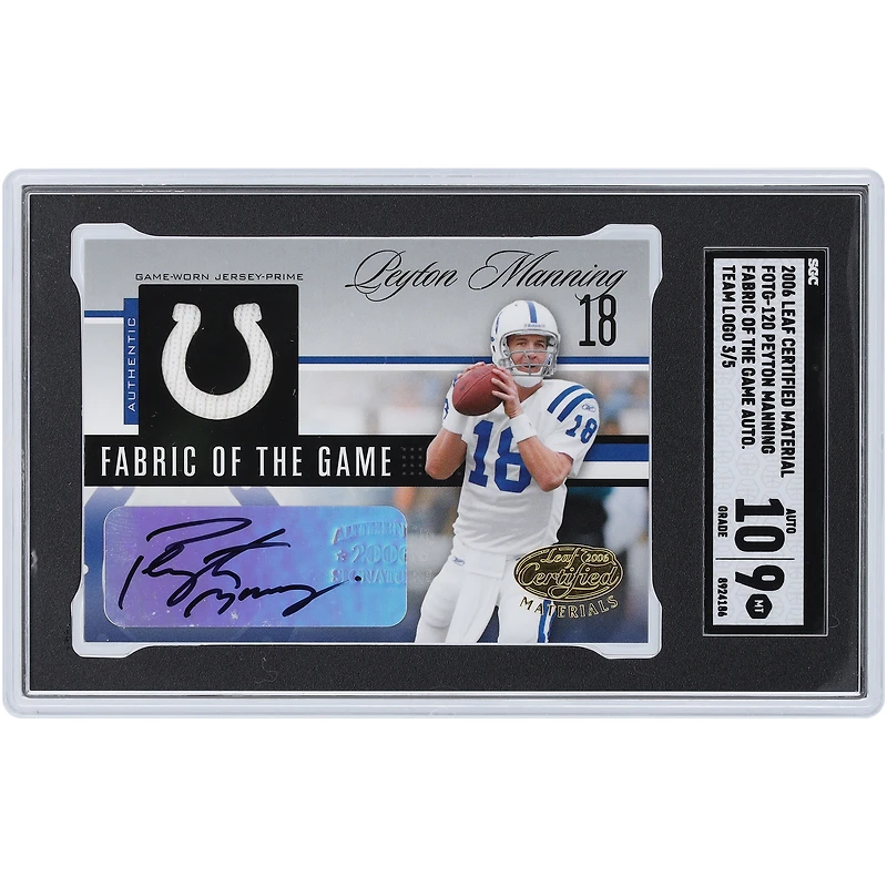 V106832 COLT Peyton Manning Indianapolis Colts Autographié 2006 Donruss Leaf Matériaux certifiés Logo de l'équipe Tissu du jeu Relique Autographe #FOTG-120 #3/5 SGC Authentifié 9/10 Carte Peyton Manning AUT DNS TRADING CARDS 45853 AUTTRC CA01F08239
