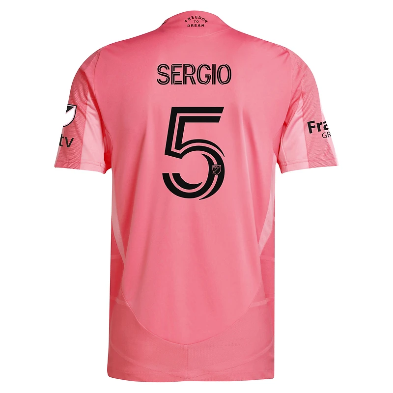 Maillot de joueur authentique adidas Sergio Busquets rose clair Inter Miami CF 2025 Euforia pour homme