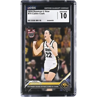 Caitlin Clark, Iowa Hawkeyes, saison 2023-2024, Bowman U Now établit un nouveau record féminin de points marqués en une saison (n° 74). Carte authentifiée CGC 10.