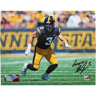 Photographie autographiée de Cooper DeJean Iowa Hawkeyes 8" x 10" Black Jersey Stance
