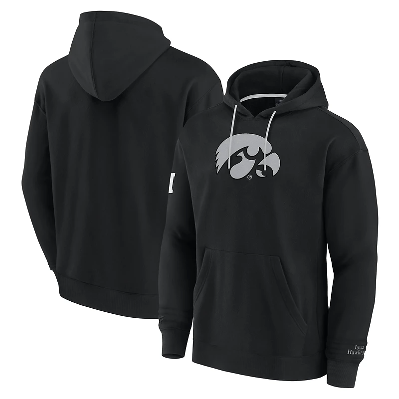 Men's Fanatics Black Iowa Hawkeyes Elements Pace Pullover Hoodie
