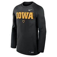 Men's Nike Black Iowa Hawkeyes Dugout Dri-FIT Lightweight Crew Pullover