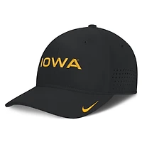 Men's Nike Black Iowa Hawkeyes Gameday Aerobill Swooshflex Dri-FIT Hat