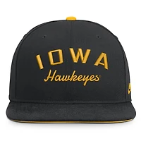 Men's Nike  Black Iowa Hawkeyes Legacy Snapback Hat