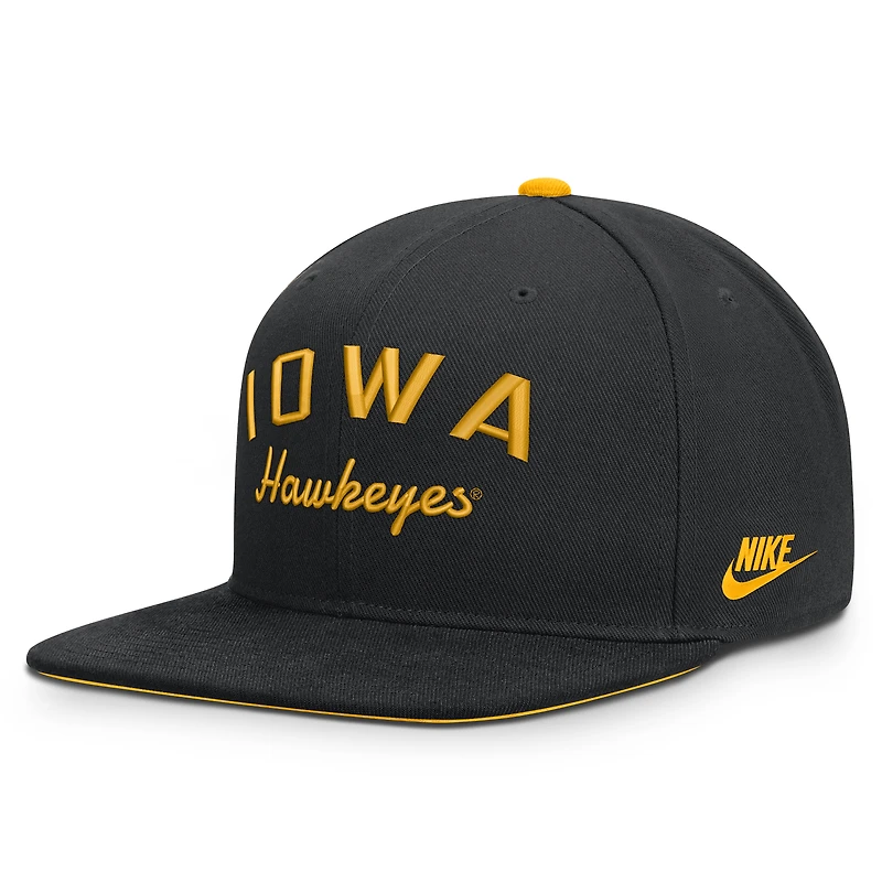 Men's Nike Black Iowa Hawkeyes Legacy Snapback Hat