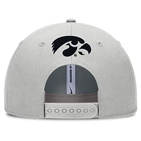 Casquette ajustable Nike grise Iowa Hawkeyes 2025 Sideline Dust pour homme