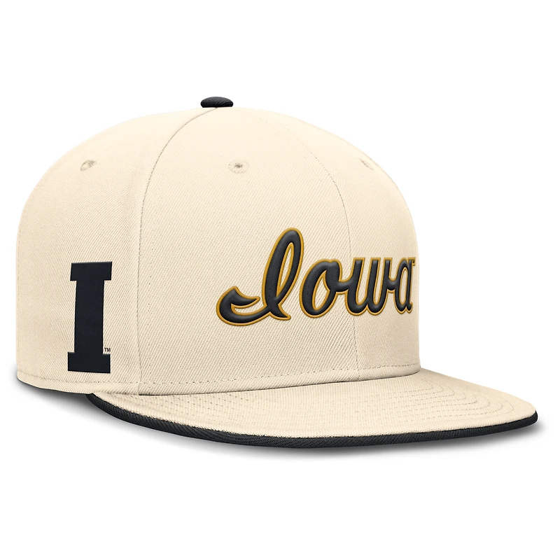 Casquette ajustée Nike Natural Iowa Hawkeyes 2026 Primetime pour homme