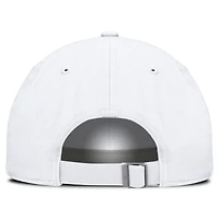 Casquette ajustable Nike Iowa Hawkeyes Core Club Mascot Wordmark pour homme, blanche