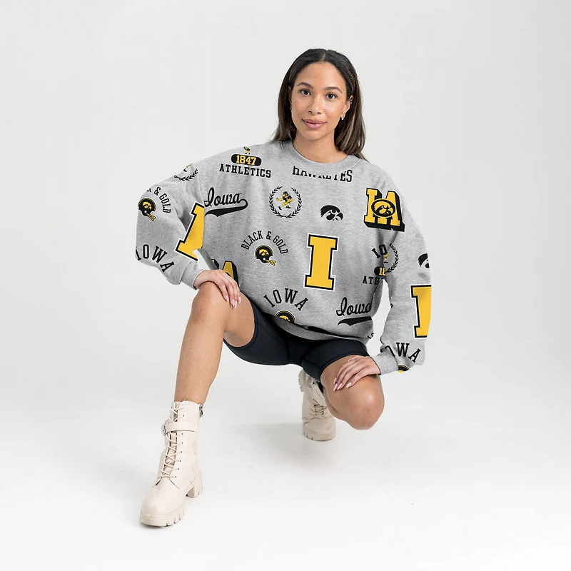 Sweat-shirt en molleton gris Gameday Couture pour femme des Iowa Hawkeyes, toujours prêt à répéter