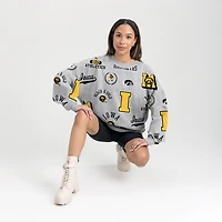 Sweat-shirt en molleton gris Gameday Couture pour femme des Iowa Hawkeyes, toujours prêt à répéter