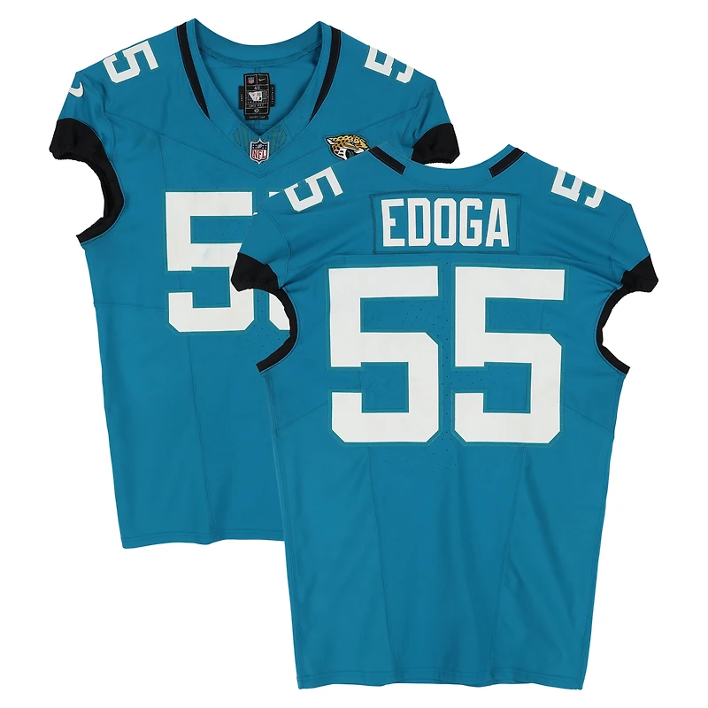 Maillot Nike turquoise n° 55 porté par Chuma Edoga, des Jaguars de Jacksonville, lors du match contre les Seahawks de Seattle le 12 octobre 2025.