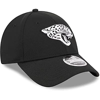 Men's New Era Black Jacksonville Jaguars Main B-Dub 9FORTY Adjustable Hat