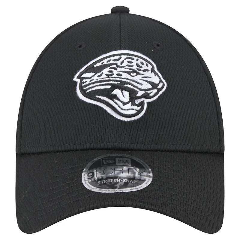 Men's New Era Black Jacksonville Jaguars Main B-Dub 9FORTY Adjustable Hat