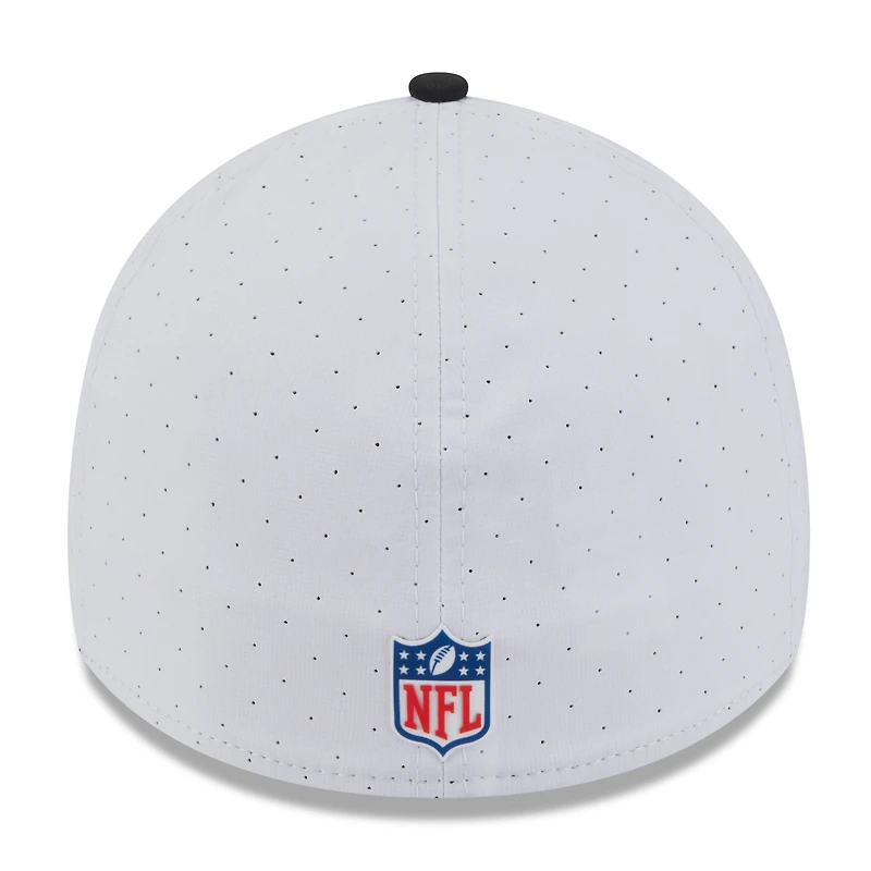 Men's New Era White/Black Jacksonville Jaguars 2025 NFL Training Camp 39THIRTY Flex Hat