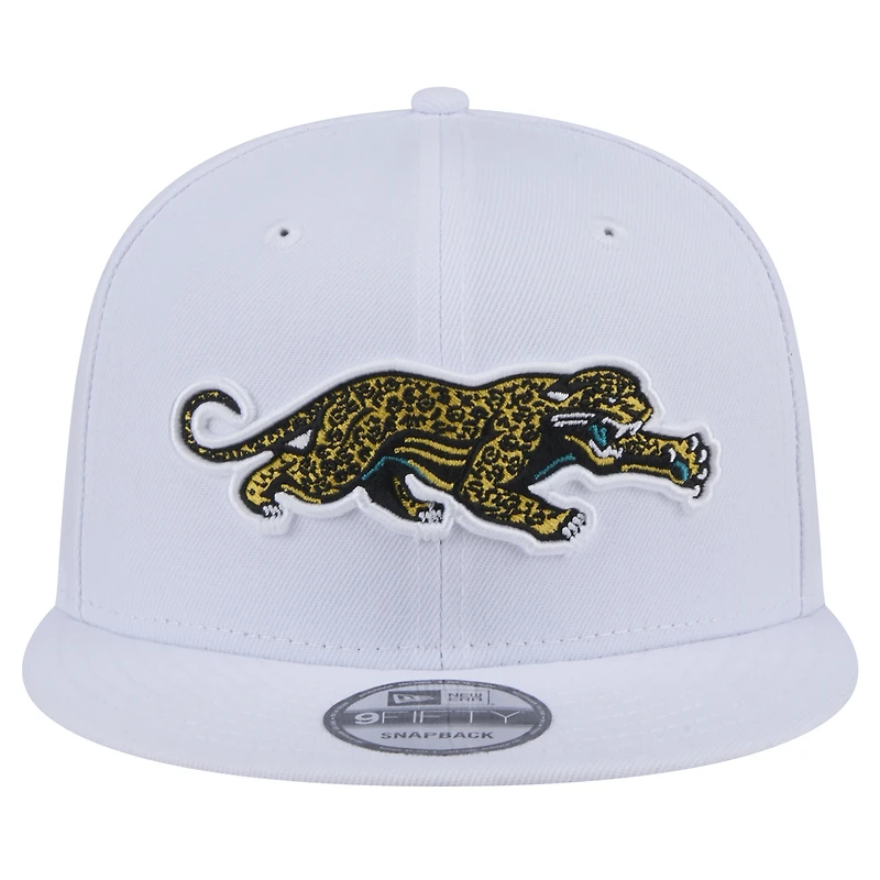 Men's New Era  White Jacksonville Jaguars Throwback Crawl Standard 9FIFTY Snapback Hat