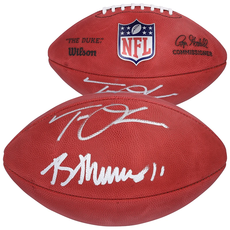 Ballon de football Wilson Duke en couleur autographié par Trevor Lawrence et Brian Thomas Jr. des Jaguars de Jacksonville