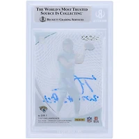 Carte de recrue autographiée de Trevor Lawrence (Jaguars de Jacksonville) 2021 Panini Chronicles Clear Vision #CVR-1, authentifiée par Beckett Fanatics Witnessed, avec inscription « Choix n° 1 de la saison 2021 ».