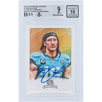 Carte de recrue 9/10 authentifiée signée Trevor Lawrence Jacksonville Jaguars Panini Chronicles 2021 Donruss Gridiron Kings #GK-1 Beckett Fanatics