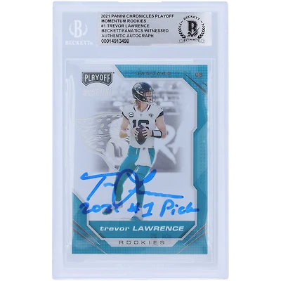 Carte de recrue autographiée de Trevor Lawrence (Jaguars de Jacksonville) 2021 Panini Chronicles Playoff Momentum #PMR-1, authentifiée par Beckett Fanatics Witnessed, avec inscription « 1er choix de la saison 2021 ».