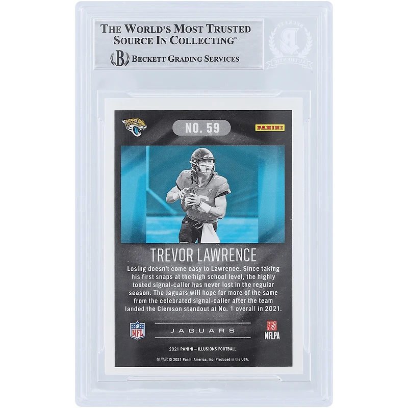 Carte de recrue authentifiée 2021 Panini Illusions #59 signée Trevor Lawrence Jacksonville Jaguars par les fanatiques de Beckett avec l'inscription « 1ST NFL Win 10/17/21 »