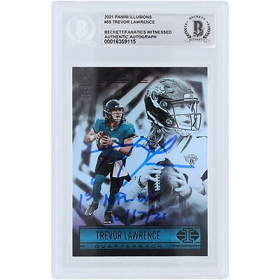 Carte de recrue authentifiée 2021 Panini Illusions #59 signée Trevor Lawrence Jacksonville Jaguars par les fanatiques de Beckett avec l'inscription « 1ST NFL Win 10/17/21 »
