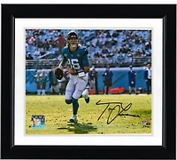 Photographie autographiée de Trevor Lawrence Jacksonville Jaguars, maillot bleu sarcelle horizontal 8'' x 10''