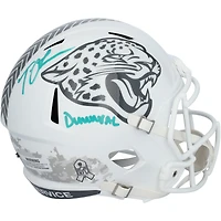 Casque Riddell 2024 Salute To Service Speed ​​autographié par Trevor Lawrence des Jaguars de Jacksonville avec inscription « Duuuval »