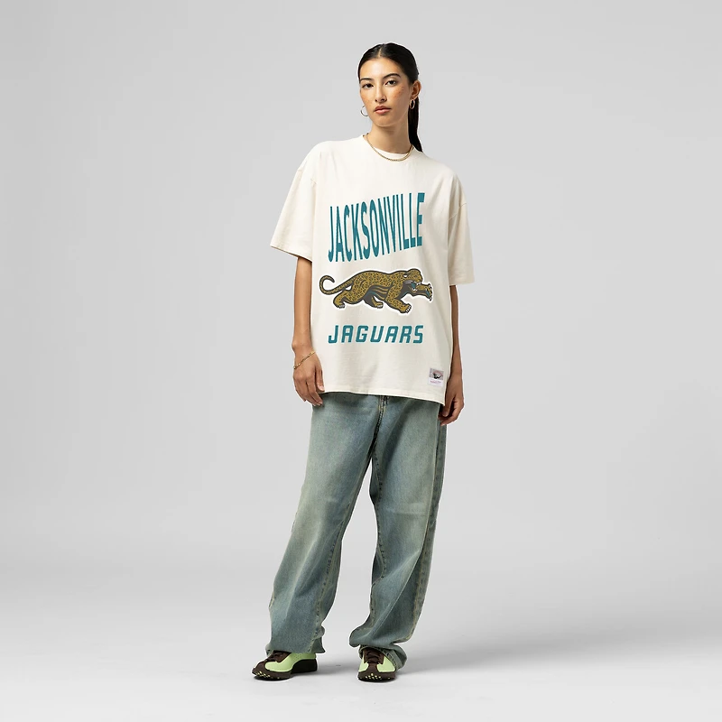 T-shirt boyfriend Mitchell & Ness crème pour femme, logo des Jaguars de Jacksonville.