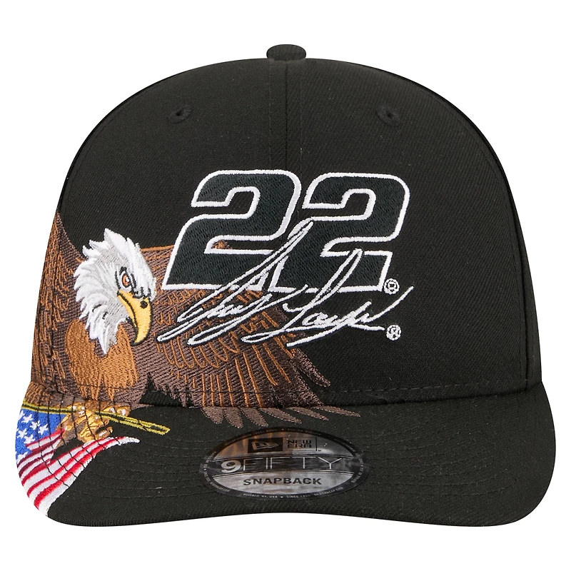 Casquette snapback New Era 9FIFTY noire pour homme, modèle Joey Logano, avec aigle et drapeau patriotiques.