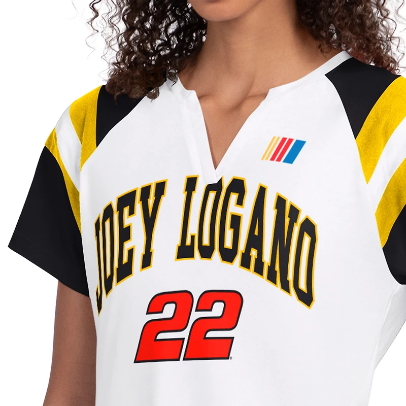 T-shirt à col raglan blanc G-III 4Her par Carl Banks pour femme, modèle Joey Logano Game On, cranté