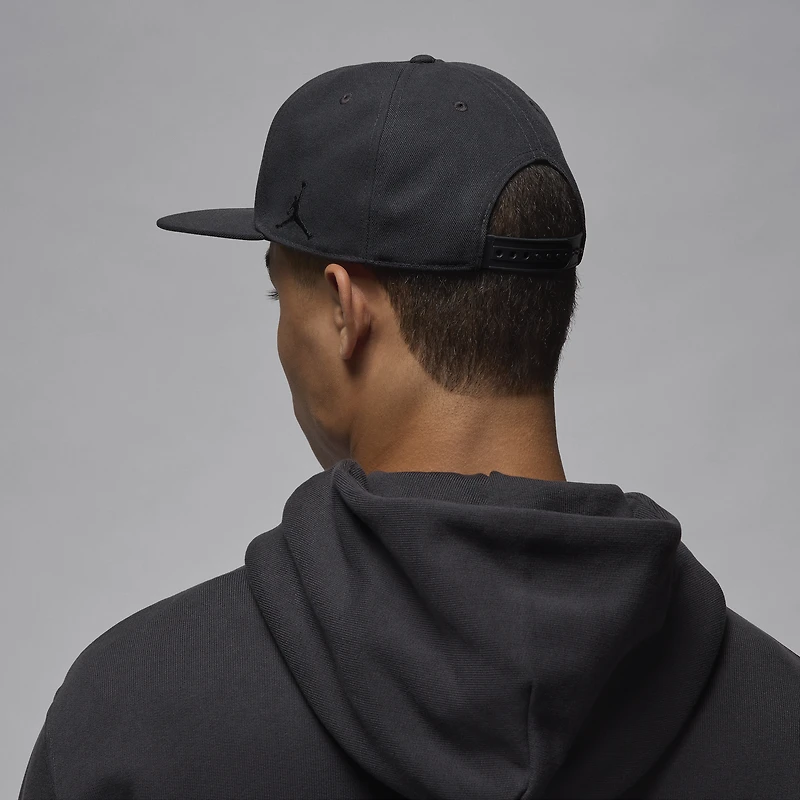 Casquette Snapback à cinq panneaux Jordan Brand noire Air pour hommes