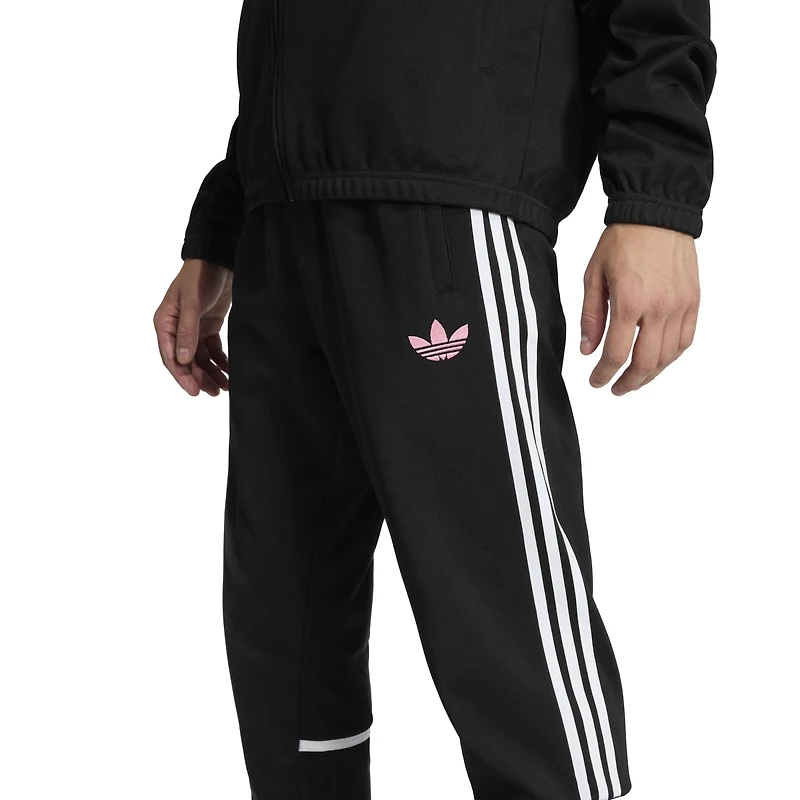 Men's adidas Black Juventus Lifestyler Track Pants