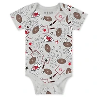 Infant & Newborn WEAR by Erin Andrews Kansas City Chiefs Three-Piece Turn Me Around Bodysuits Pant Set