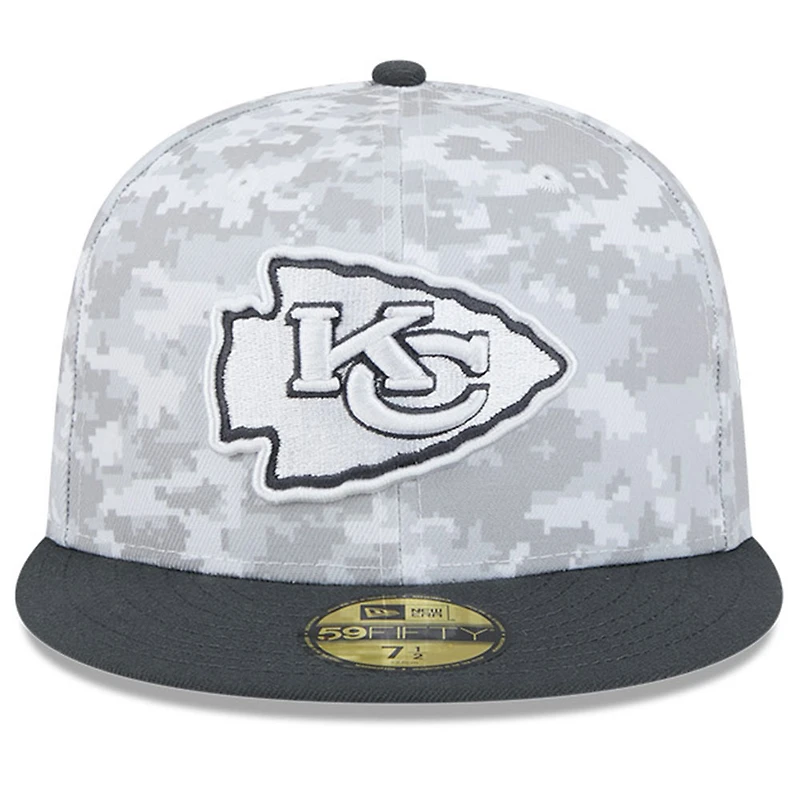 Casquette ajustée 59FIFTY New Era Arctic Camo/Graphite Kansas City Chiefs 2024 Salute To Service pour homme