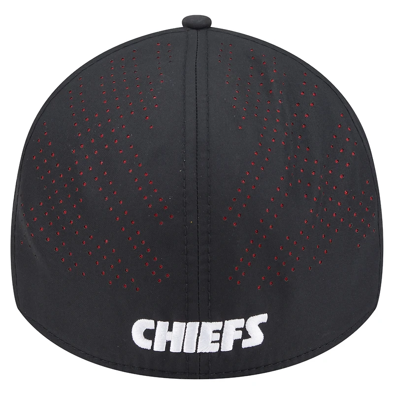 Casquette New Era noire Kansas City Chiefs Night 39THIRTY Flex pour homme