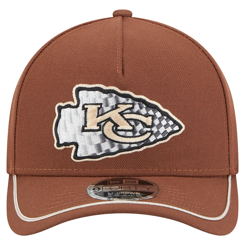 Casquette ajustable 9FORTY Motorsport marron Kansas City Chiefs de New Era pour homme