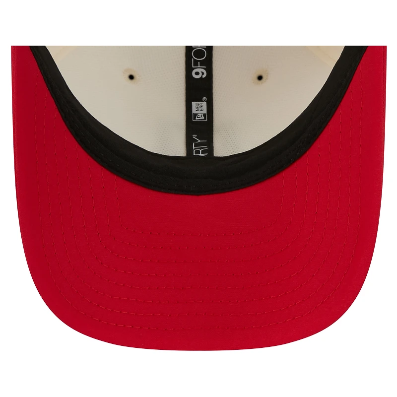 Casquette ajustable New Era crème/rouge Kansas City Chiefs 2026 NFL Training Camp 9FORTY pour homme