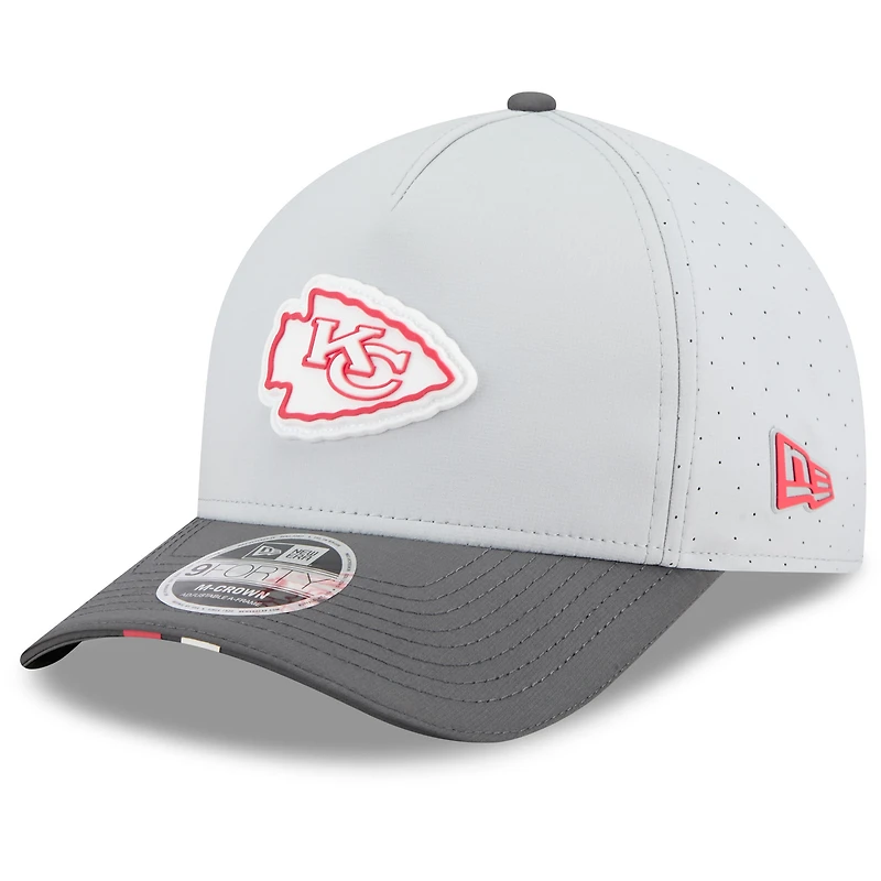 Men's New Era  Gray/Graphite Kansas City Chiefs 2025 NFL Training Camp A-Frame 9FORTY Adjustable Hat