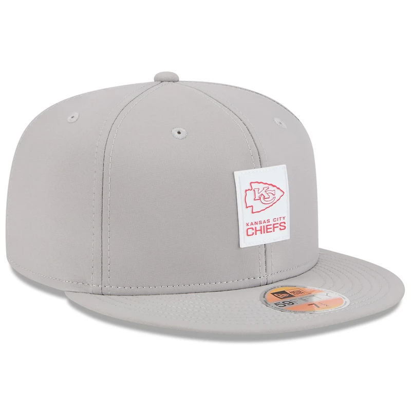 Men's New Era Kansas City Chiefs 2025 Sideline 59FIFTY Fitted Hat