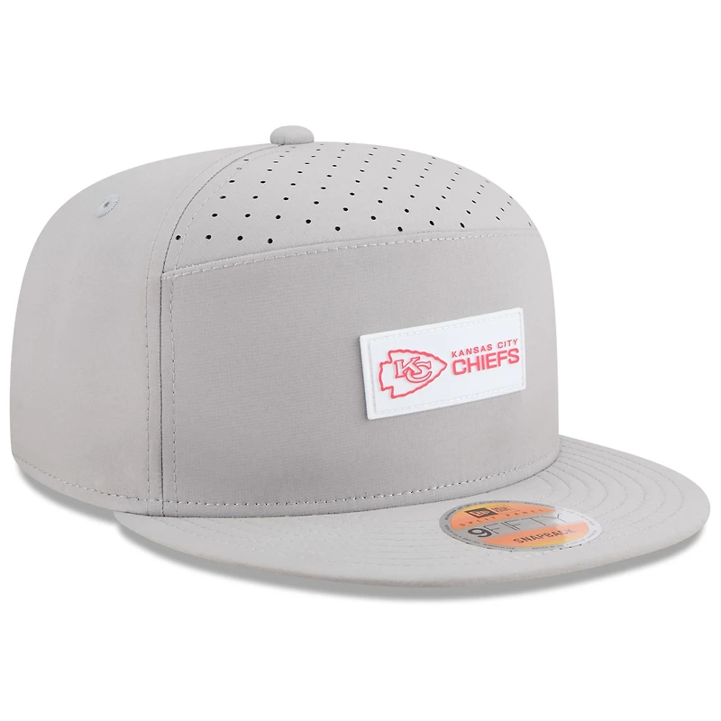 Casquette snapback 9FIFTY grise New Era pour homme, Kansas City Chiefs 2025 Sideline Split Panel