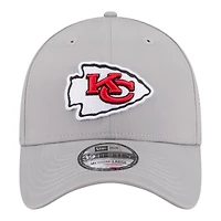 Men's New Era  Gray Kansas City Chiefs Perforated 39THIRTY Flex Hat