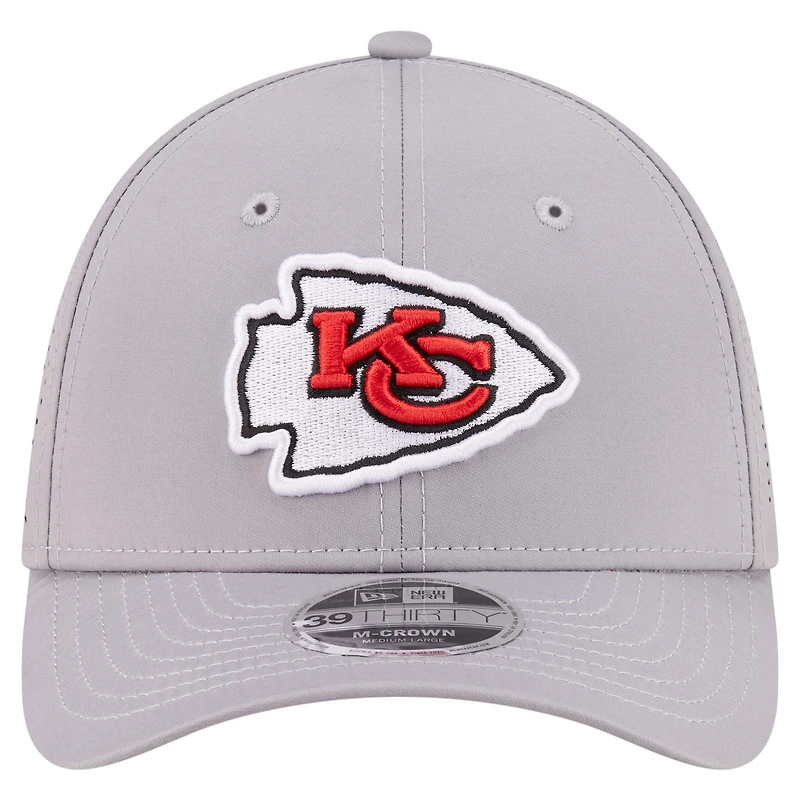 Men's New Era  Gray Kansas City Chiefs Perforated 39THIRTY M-Crown Flex Hat