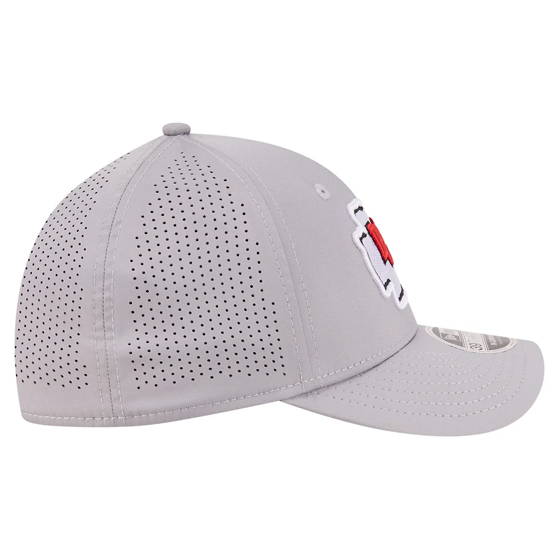Casquette New Era grise Kansas City Chiefs perforée 39THIRTY M-Crown Flex pour homme