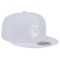 Casquette Snapback 9FIFTY Main Blanc sur Blanc des Chiefs de Kansas City New Era pour hommes